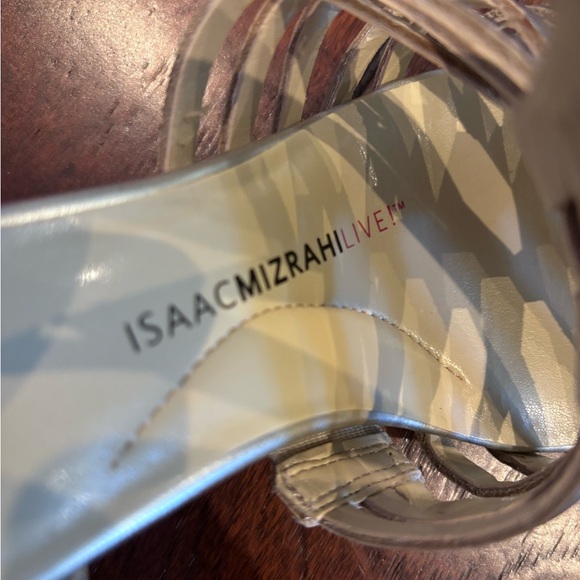 Brand new Gold Isaac Mizrahi sandals - Picture 4 of 4